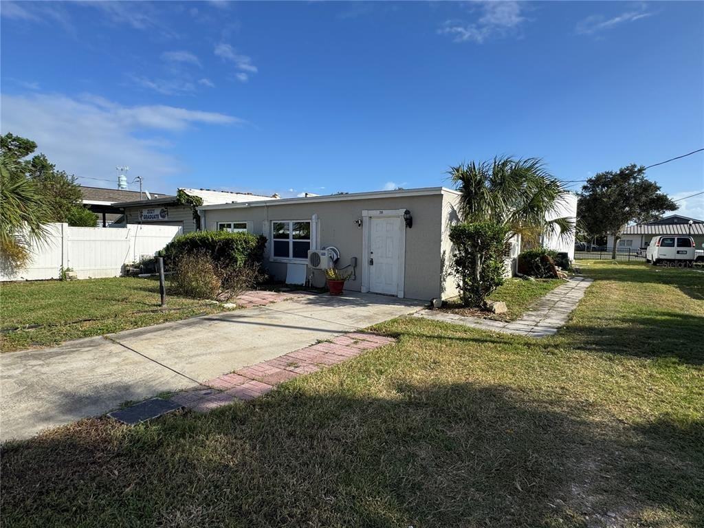 209 E Main St #209 - Photo 4 of 13