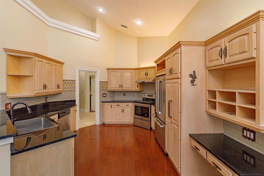 4829 Shoreline Cir #4829 - Photo 2 of 26