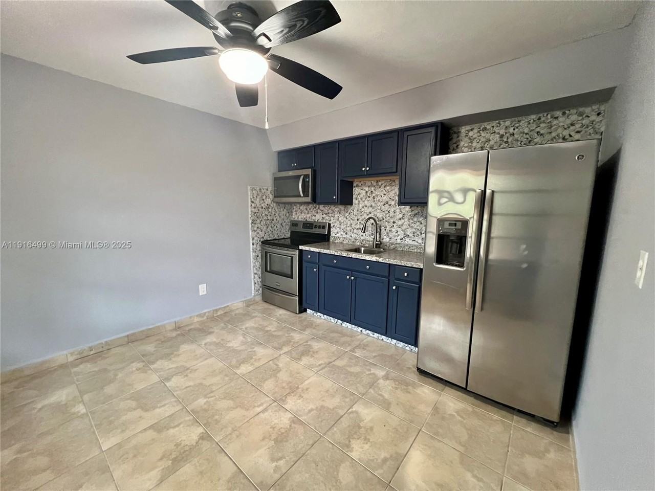 4116 Sw 21st St #4116-1 - Photo 3 of 12