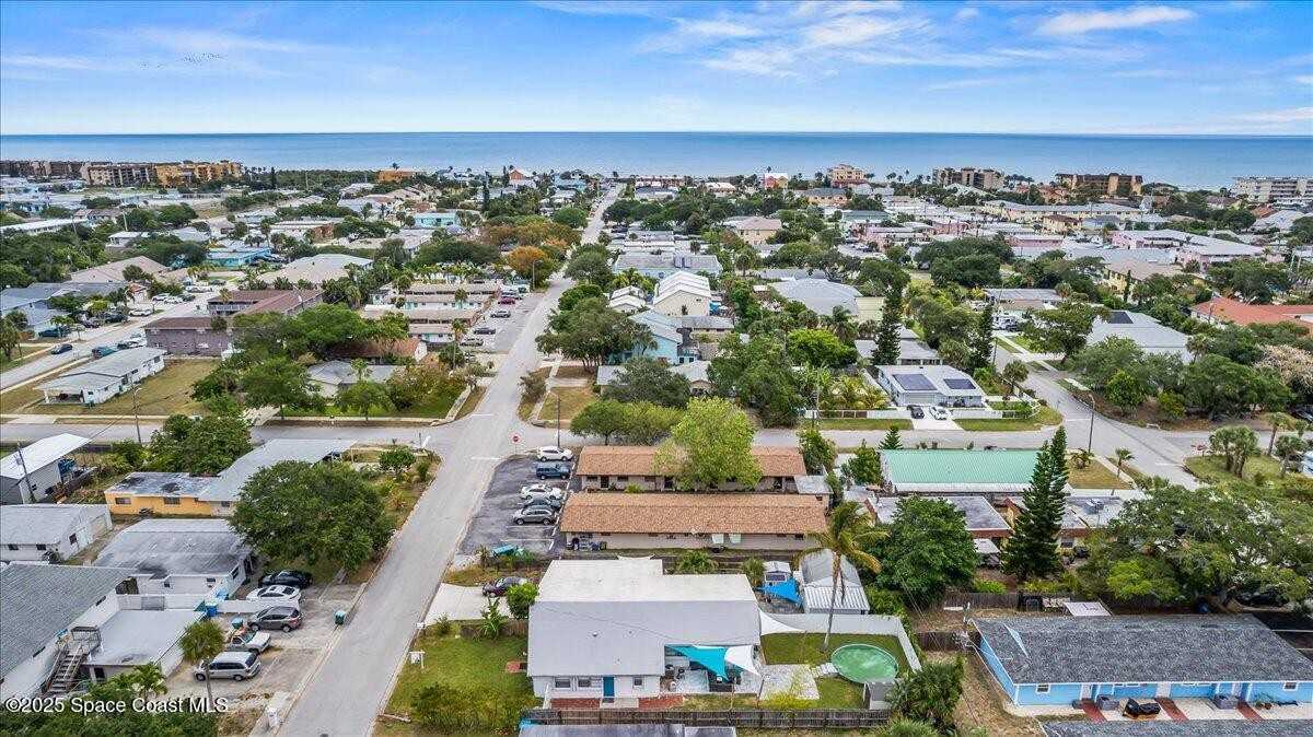 215 Jefferson Ave #215 - Photo 3 of 36