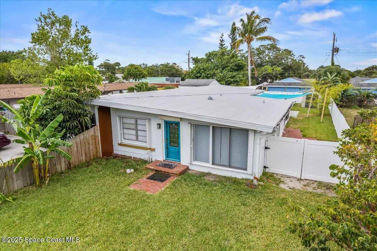 215 Jefferson Ave #215 - Photo 4 of 36