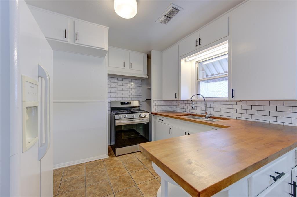 1823 Tabor Street #1823 - Photo 6 of 14