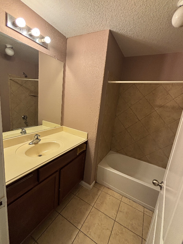 4606 Le Villas - Photo 5 of 8