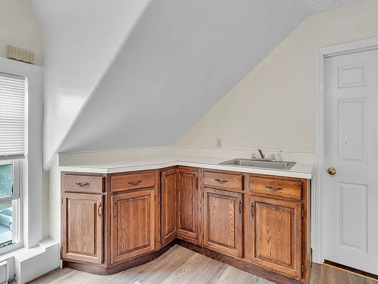 9 Leonard St #3 - Photo 6 of 25