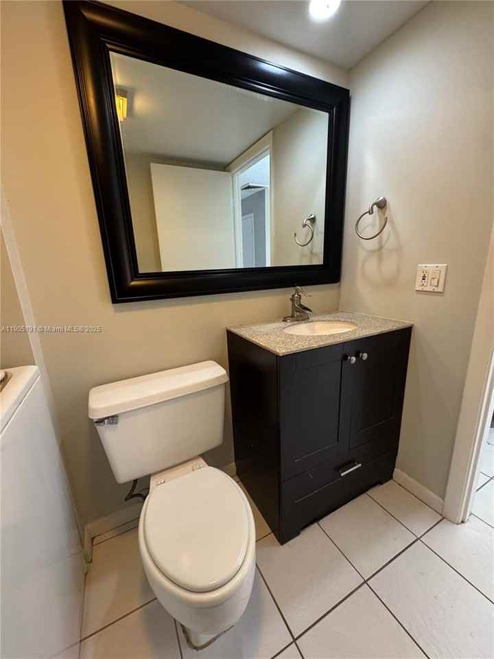 9143 Southwest 23rd Street #9143 - Photo 4 of 23