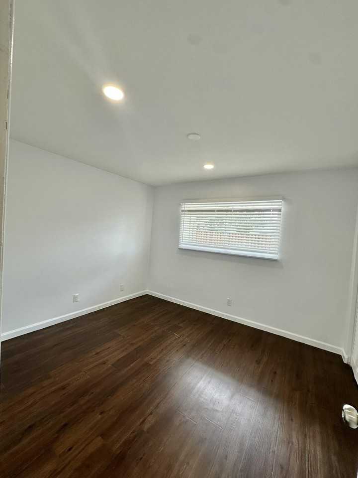 203 Tiffany Drive East #203-1 - Photo 6 of 25