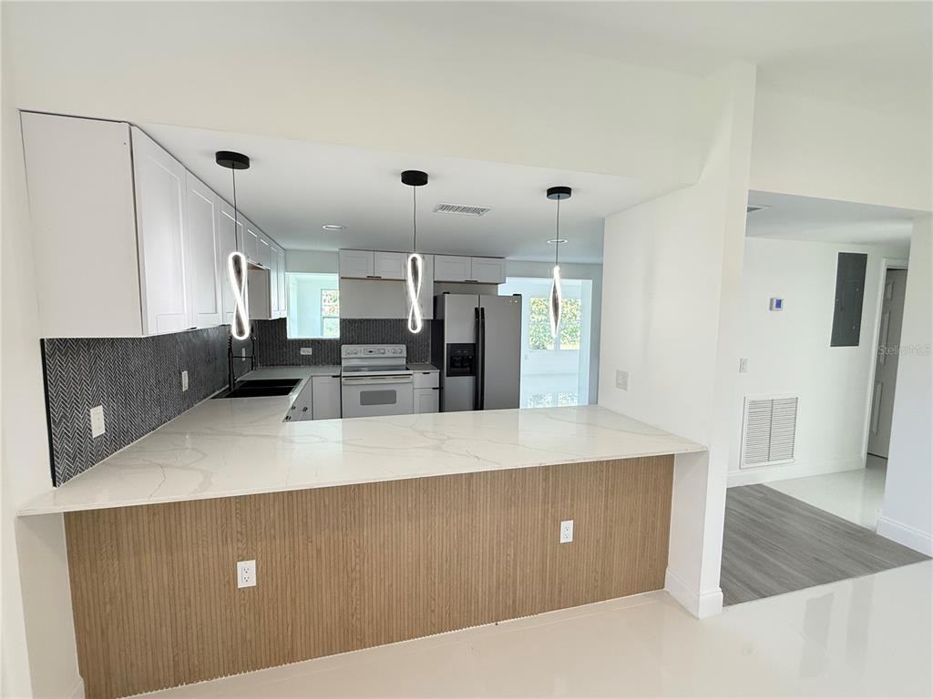 203 Waterway Cir Ne #203 - Photo 7 of 14