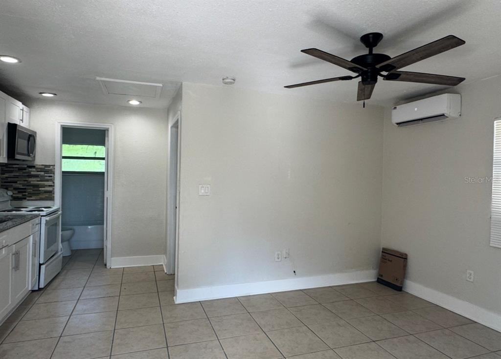 10022 North Lantana Avenue #10022A - Photo 2 of 5