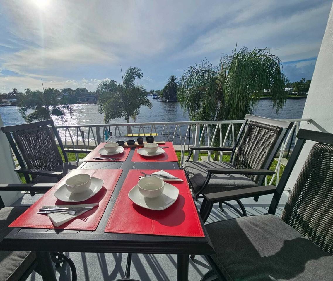 505 North Riverside Drive #50512A - Photo 4 of 14