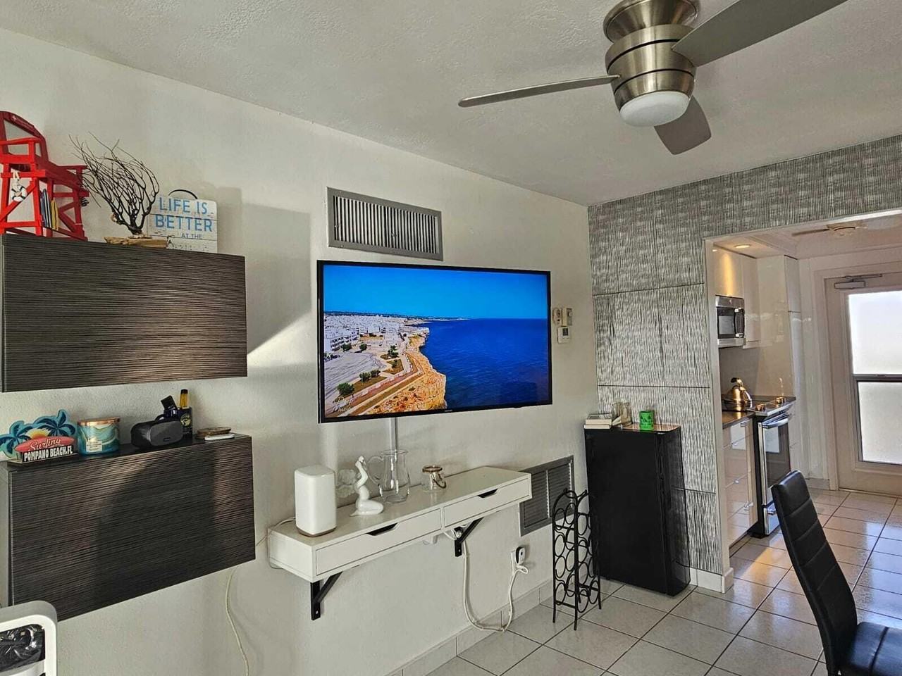 505 North Riverside Drive #50512A - Photo 6 of 14