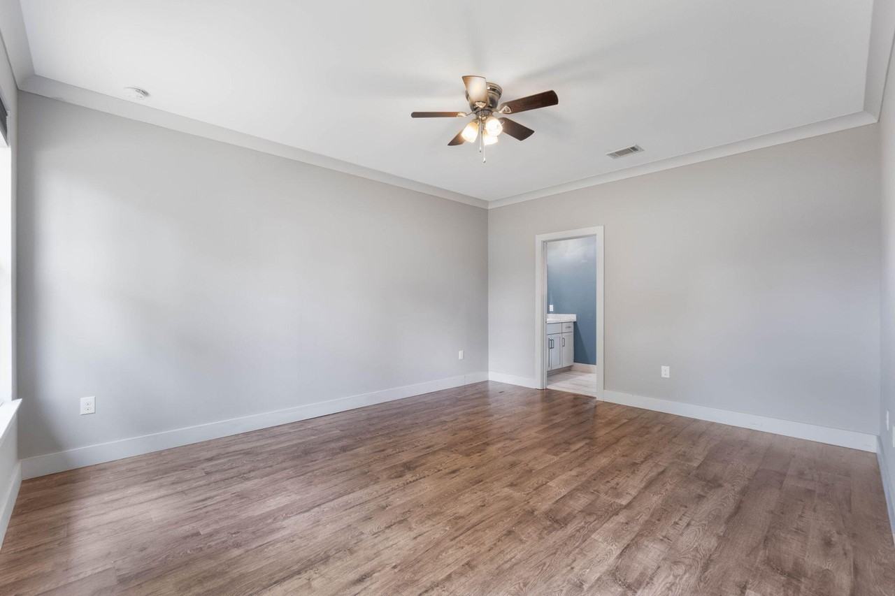 4464 Goldfinch Way #4464 - Photo 4 of 31