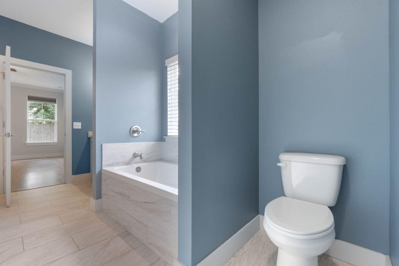 4464 Goldfinch Way #4464 - Photo 6 of 31