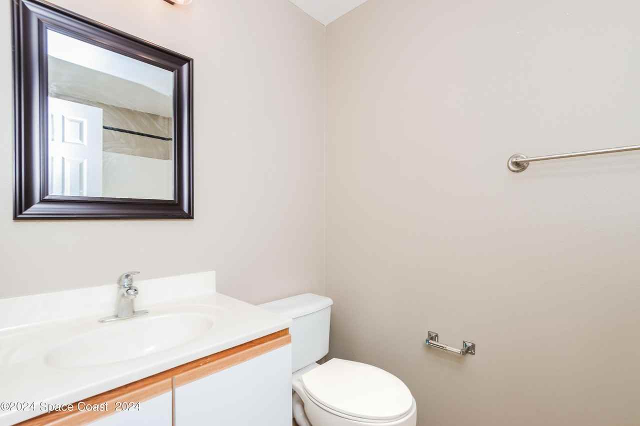 3042 Tazewell Avenue Southeast #3042 - Photo 7 of 16