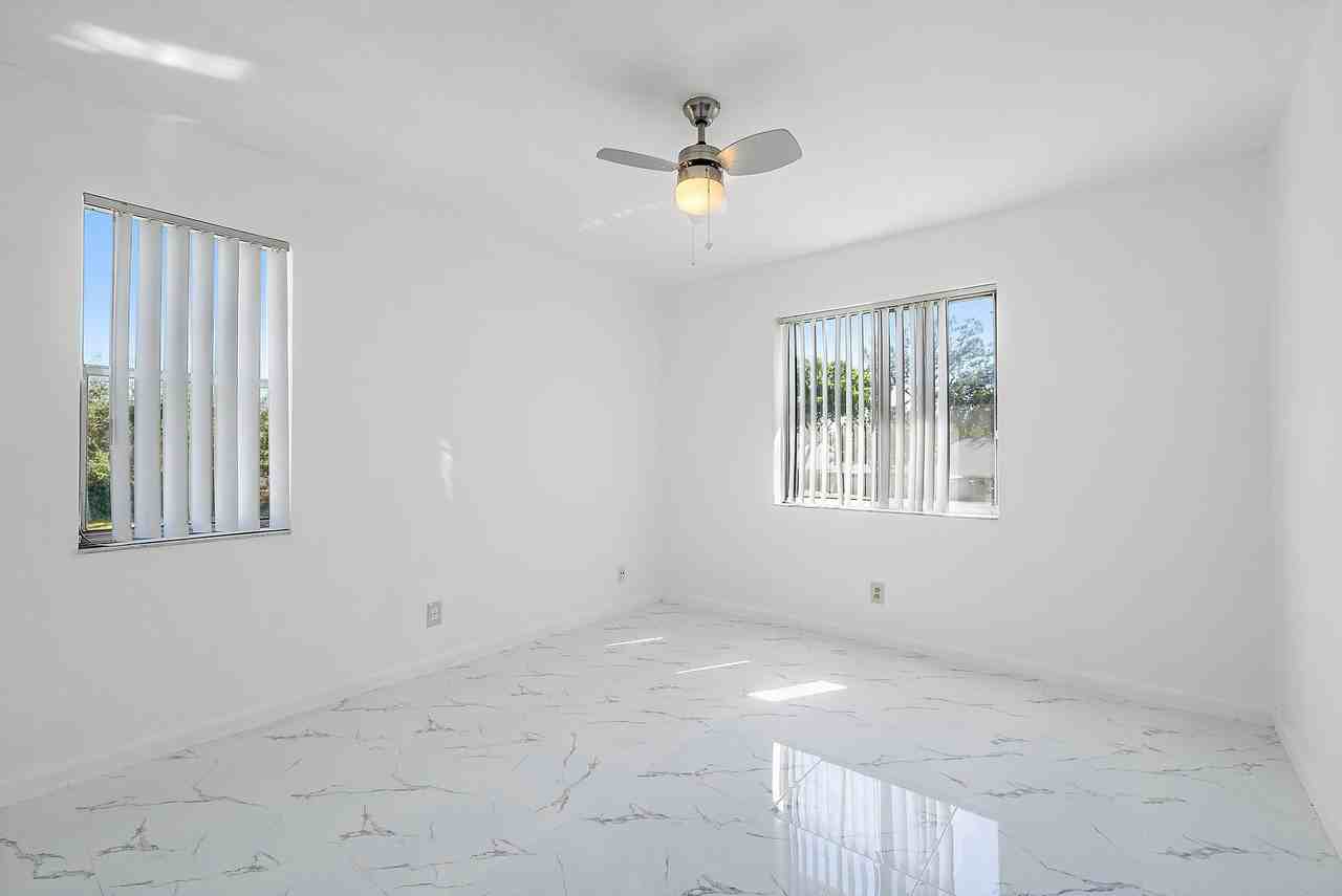 1854 Abbey Road #1854-202 - Photo 3 of 8