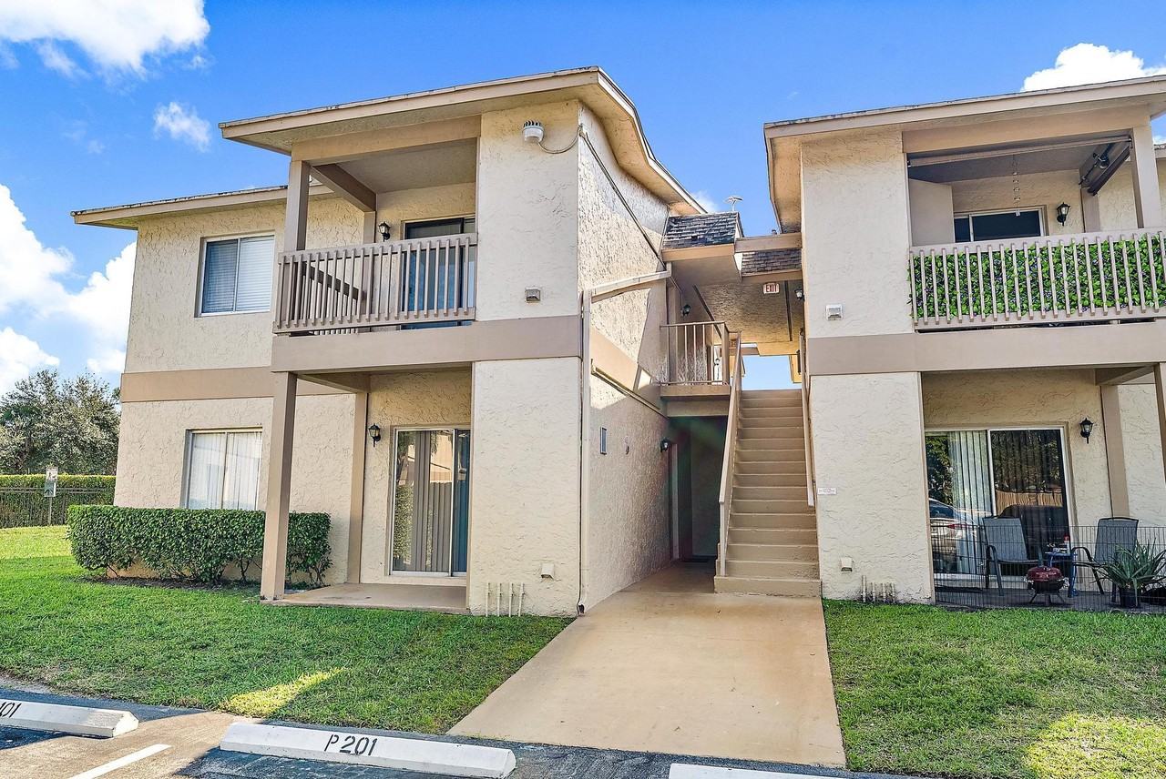 1854 Abbey Road #1854-202 - Photo 7 of 8