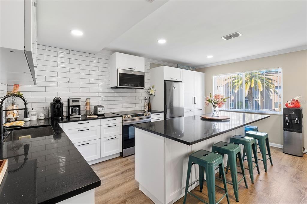 1579 Greenlea Drive #1579-12 - Photo 3 of 42