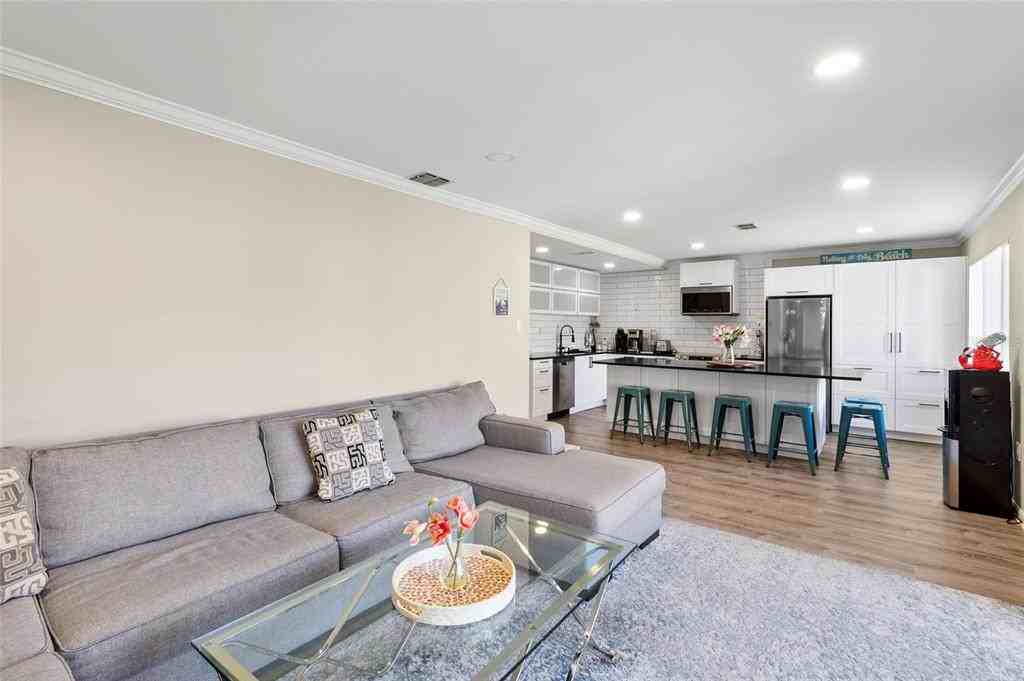 1579 Greenlea Drive #1579-12 - Photo 4 of 42