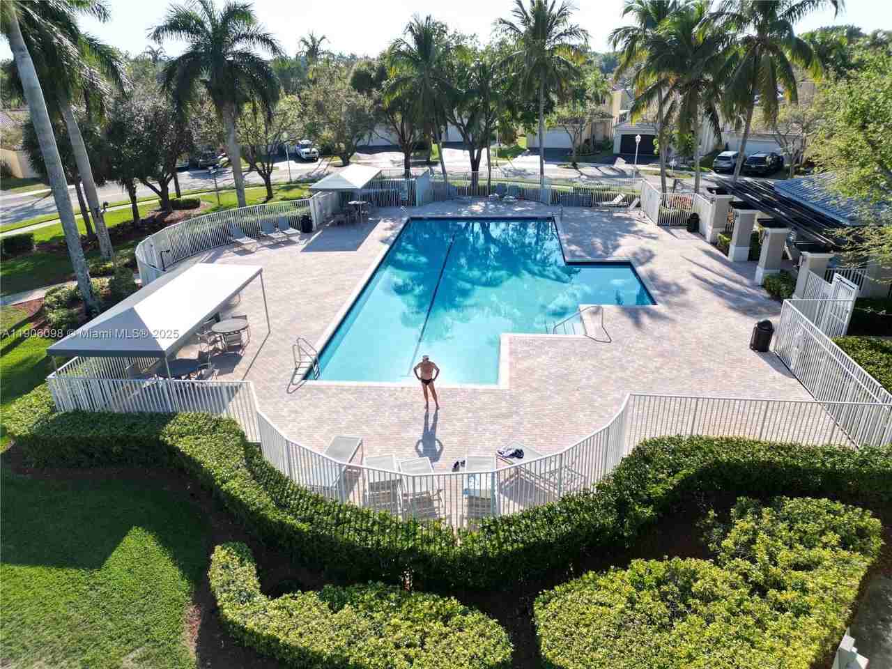 2045 Pompeii Court #2045 - Photo 2 of 25