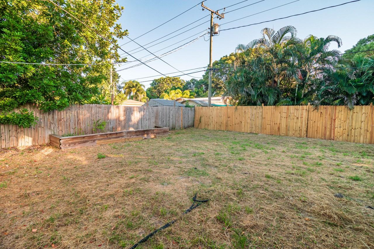 954 Omar Road #954 - Photo 3 of 39