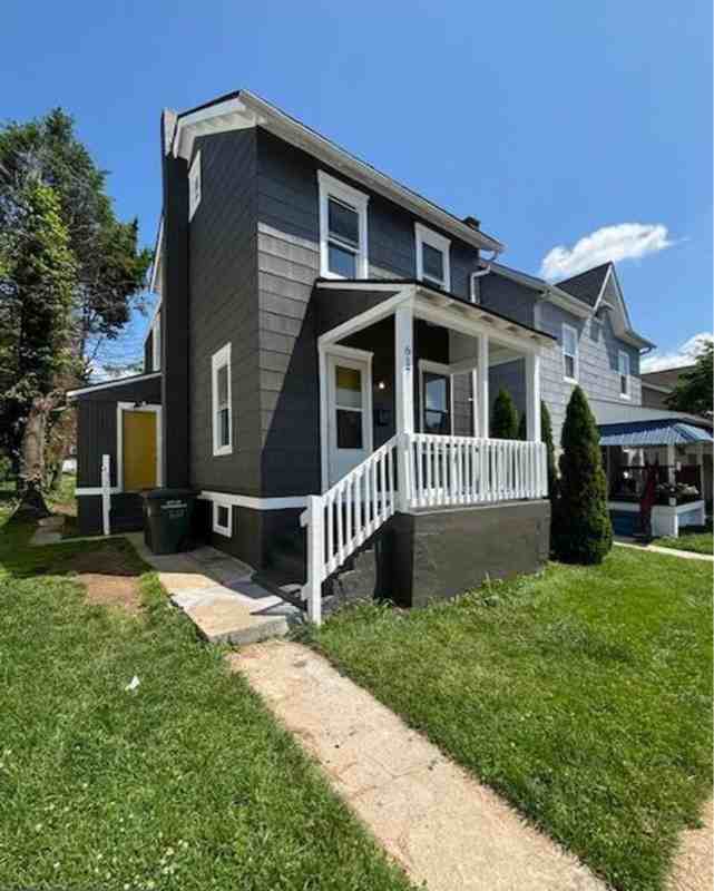 617 East Chestnut Street - Photo 2 of 17