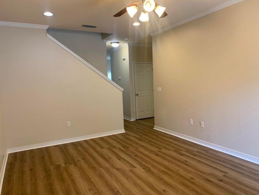 1467 Bentley Cir #1467 - Photo 2 of 14