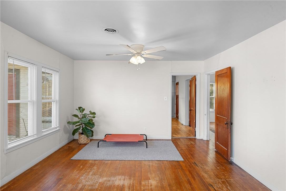 103 West Fawn Street #103 - Photo 3 of 14
