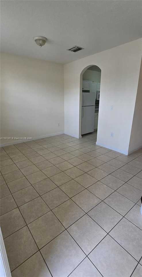 3320 Northeast 13th Circle Drive