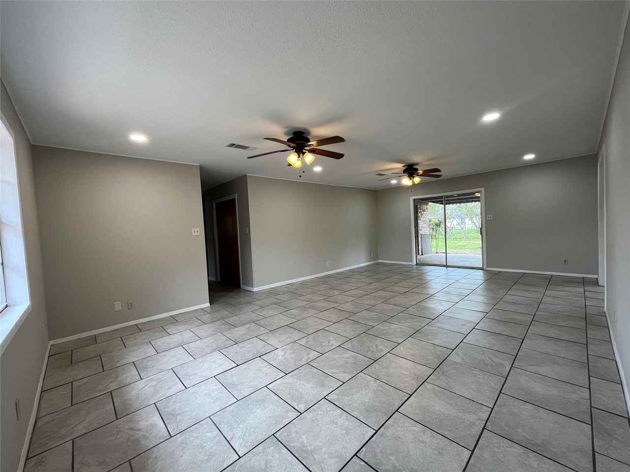 3924 Wickersham St #3924 - Photo 5 of 20