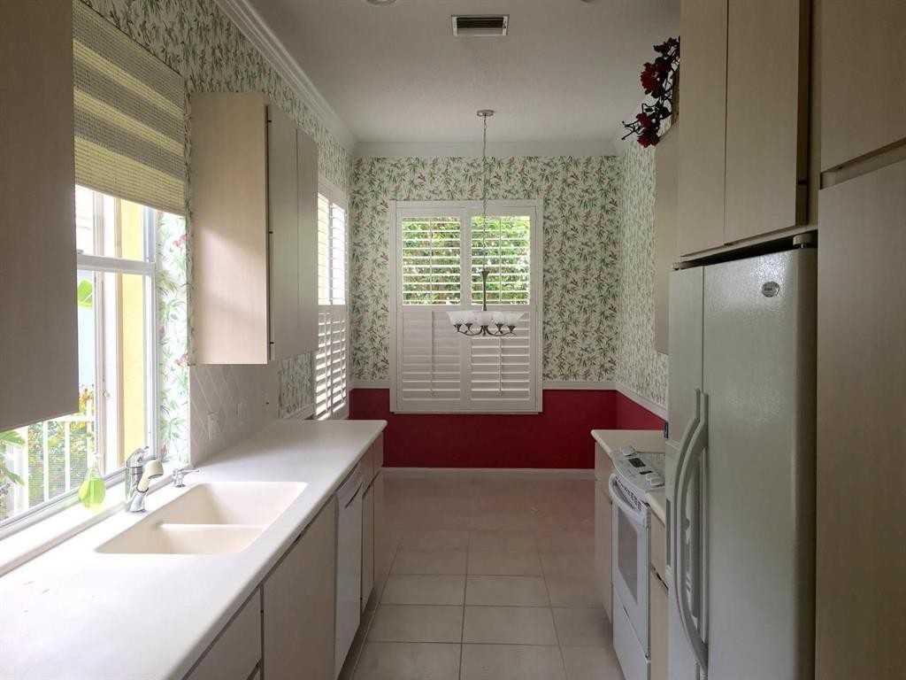 2871 Southwest Brighton Way #2871