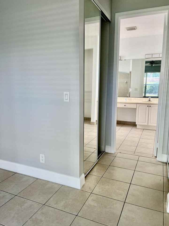 325 Mulberry Grove Rd #325 - Photo 3 of 31