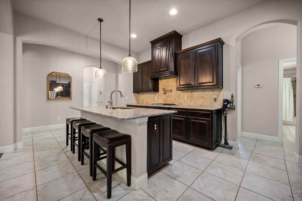 909 Thistle Hill Trl #909 - Photo 3 of 21