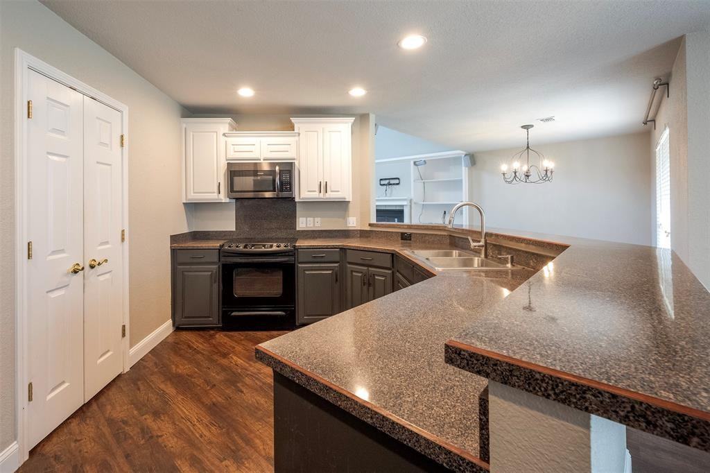 102 Eagle Pass Lane #102 - Photo 3 of 22