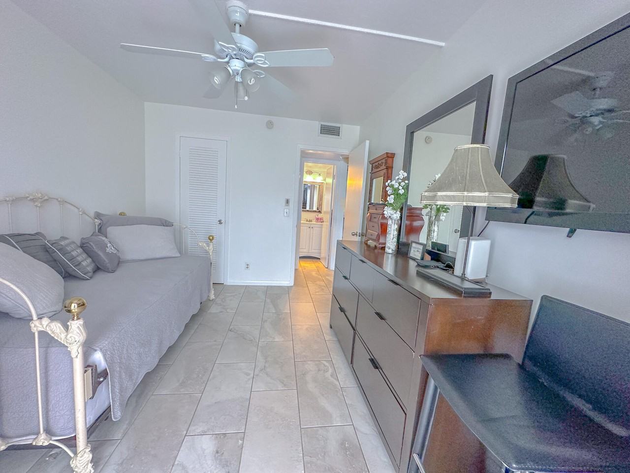 127 Mansfield D #127 - Photo 6 of 27