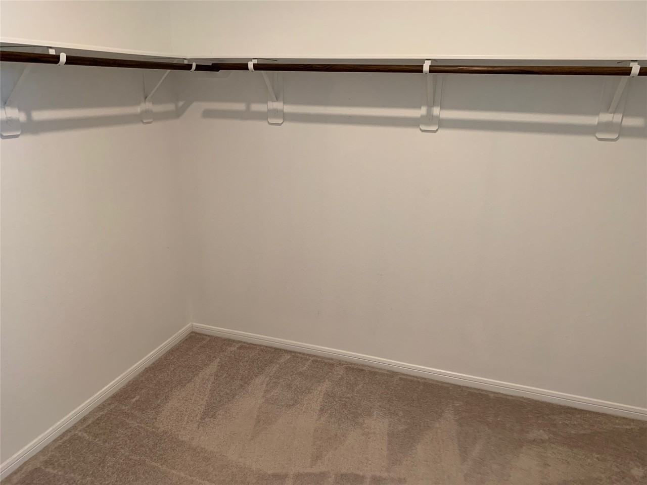 4622 Falling Sun Dr #4622 - Photo 2 of 28