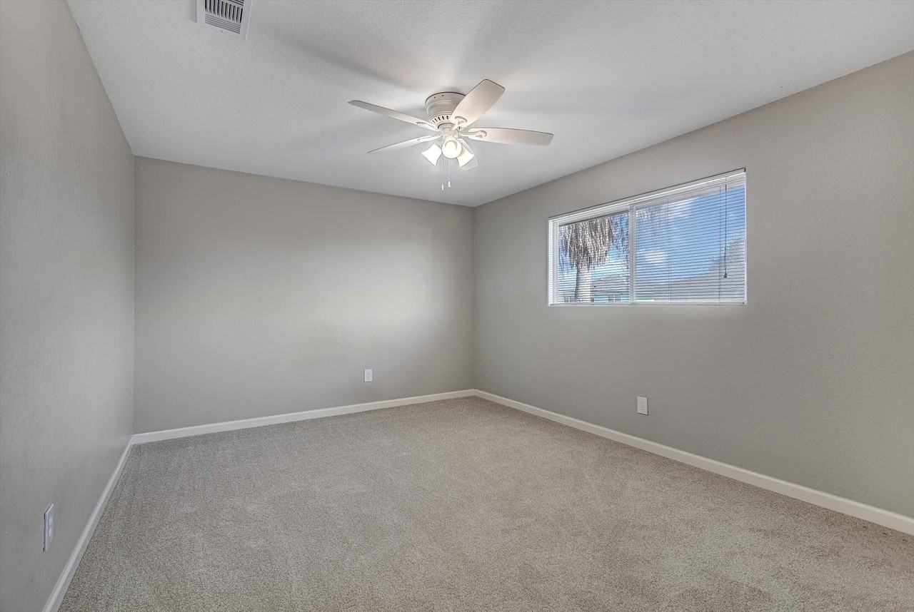 170 Barracuda St #170 - Photo 7 of 40