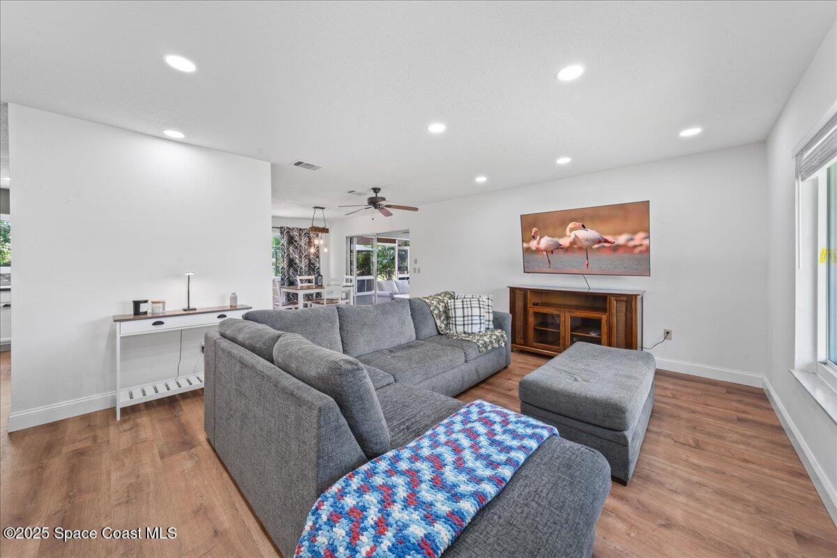 1313 Ethel Cir Ne #1313 - Photo 5 of 28