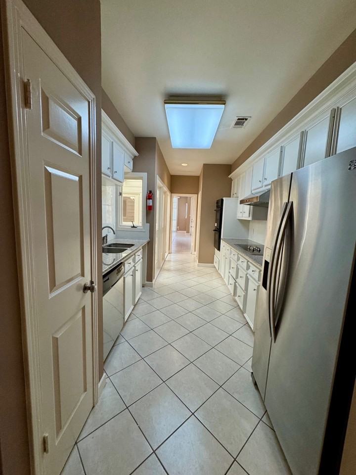 11862 Taylorcrest Rd #11862 - Photo 5 of 22