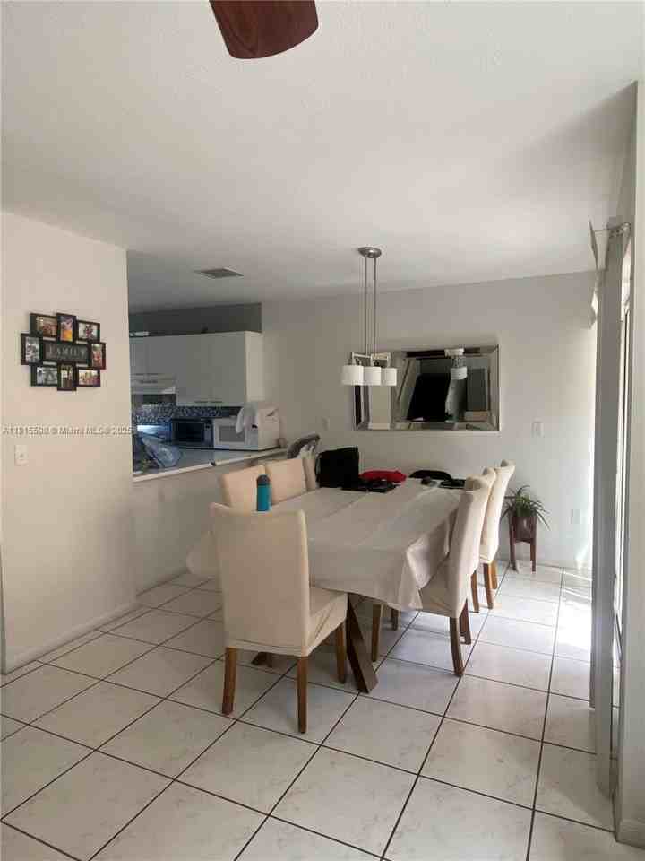 6245 Sw Kendale Lakes Cir #6245-209 - Photo 7 of 19