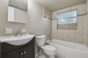 featured image of 923 East Lotus Avenue #923