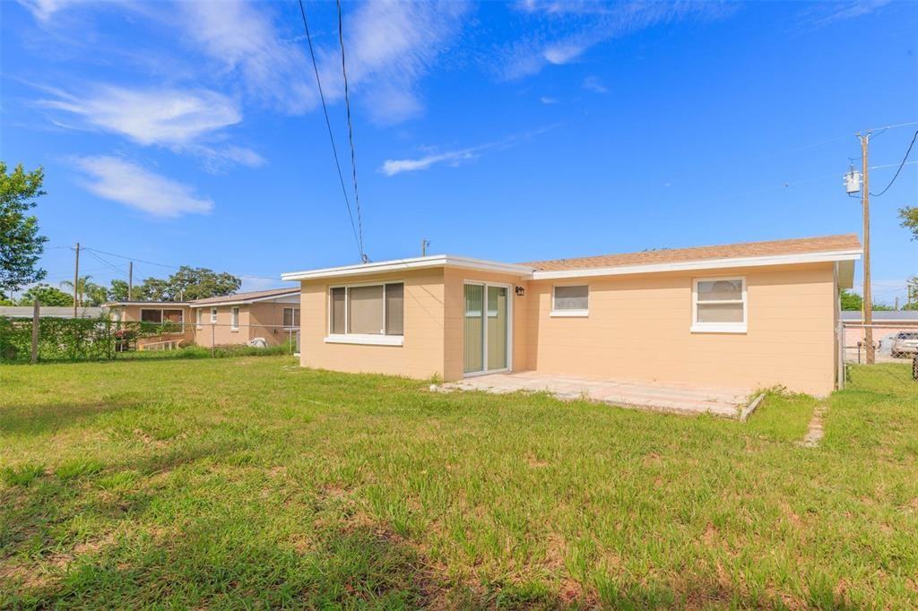 12814 Kings Manor Ave #12814 - Photo 5 of 25