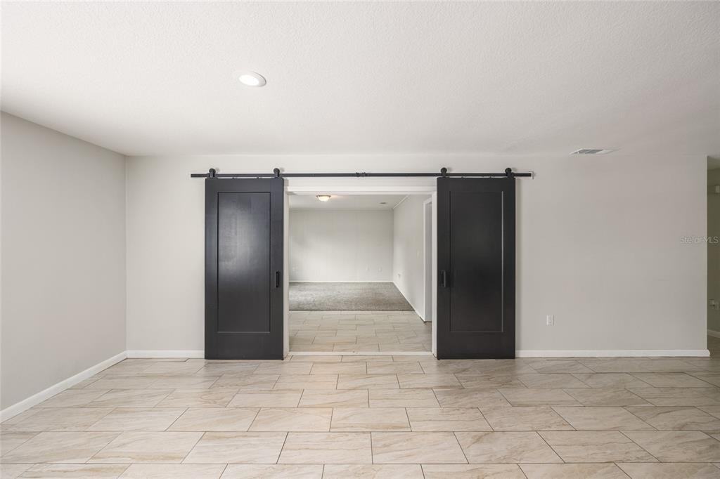 934 Point View Lane #934