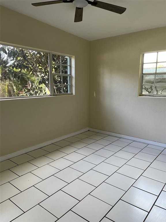 127 Country Club Dr #127 - Photo 2 of 10