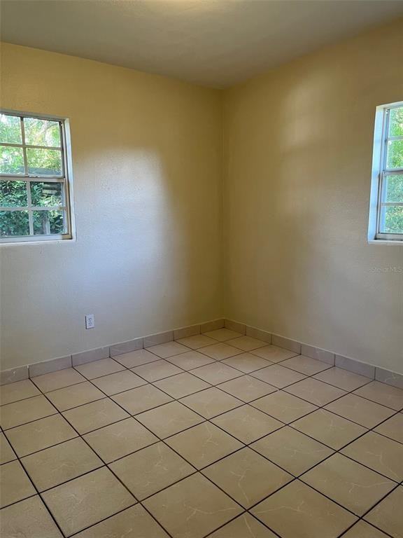 127 Country Club Dr #127 - Photo 3 of 10