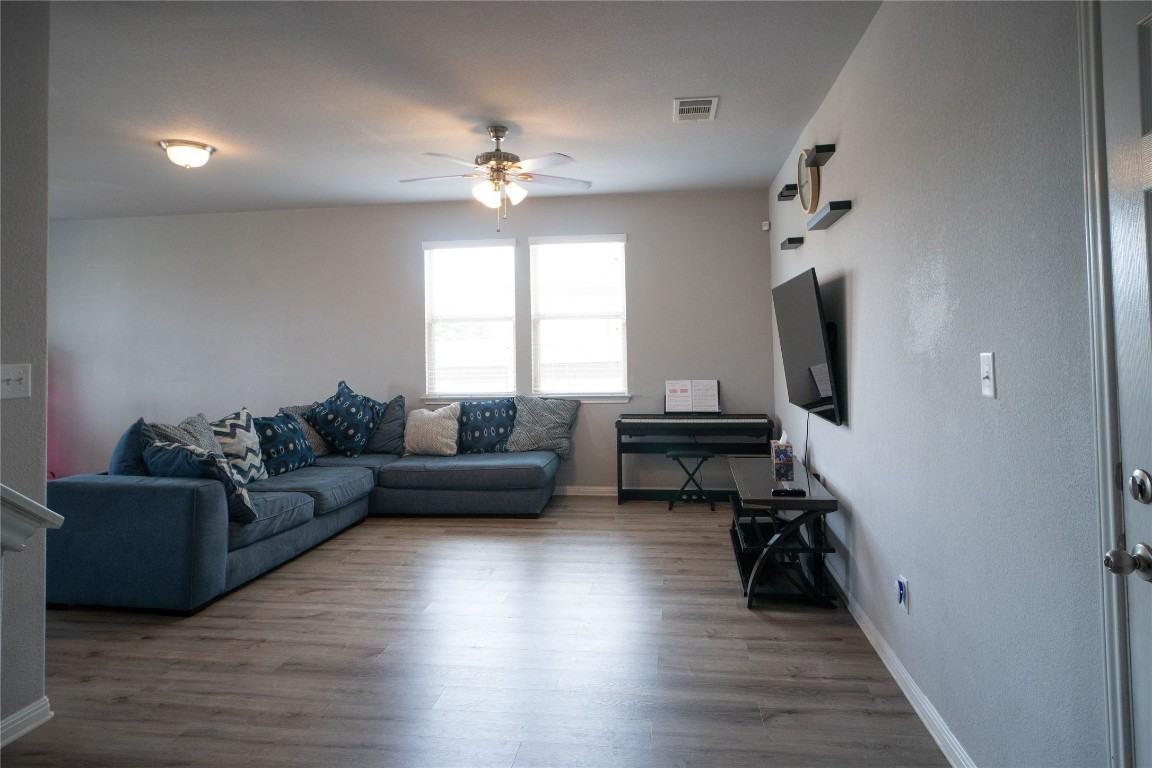 160 Shearwater Ln #160 - Photo 3 of 19