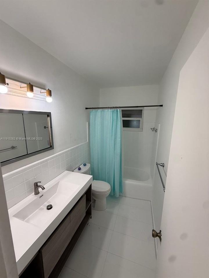 8401 Southwest 33rd Terrace #8401 - Photo 3 of 16