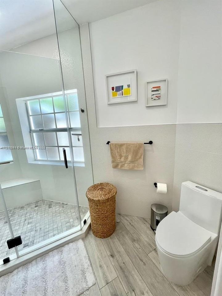 3070 Allamanda St #3070J - Photo 2 of 38