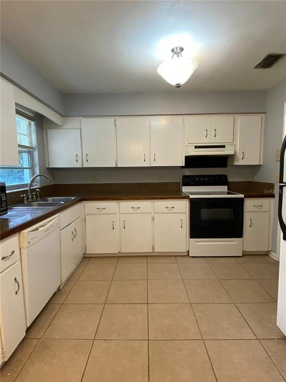 253 253 Northwest 3rd Street #253 - Photo 6 of 22