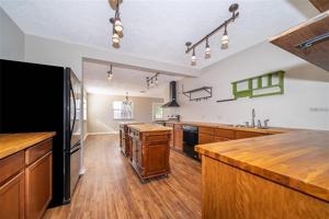 featured image of 1420 Francis Avenue #1420