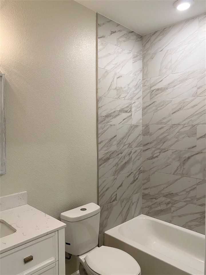 7910 Avenue B #7910B - Photo 3 of 7