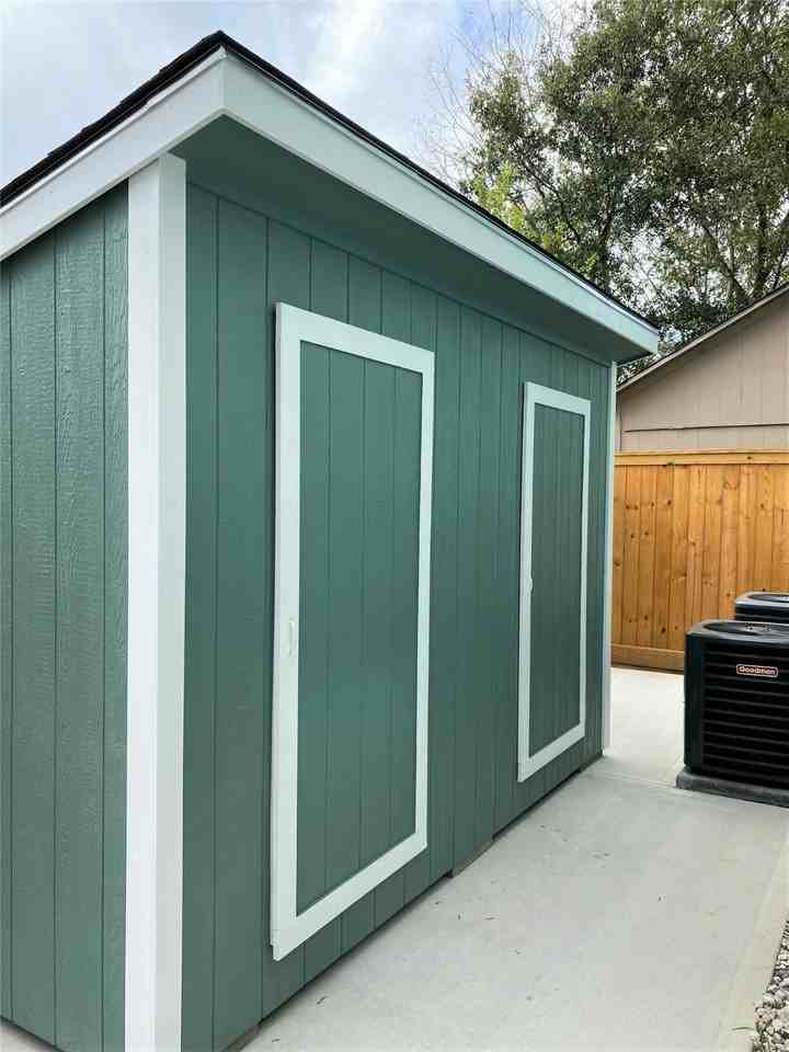 7910 Avenue B #7910B - Photo 4 of 7